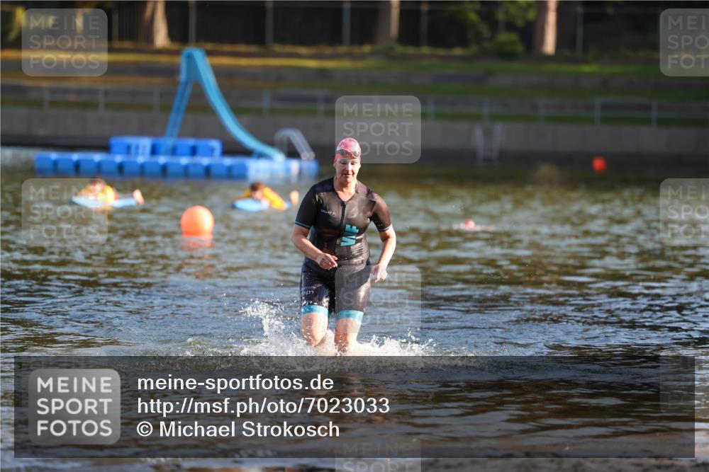 08.09.2024 - Stadtparktriathlon Michael Strokosch http://msf.ph/oto/7023033 08.09.2024 09:10:06 Schwimmen 169, 179 meine-sportfotos.de