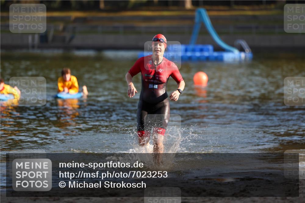08.09.2024 - Stadtparktriathlon Michael Strokosch http://msf.ph/oto/7023253 08.09.2024 09:10:42 Schwimmen 148 meine-sportfotos.de