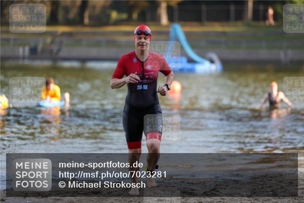 08.09.2024 - Stadtparktriathlon Michael Strokosch http://msf.ph/oto/7023281 08.09.2024 09:10:44 Schwimmen 148 meine-sportfotos.de