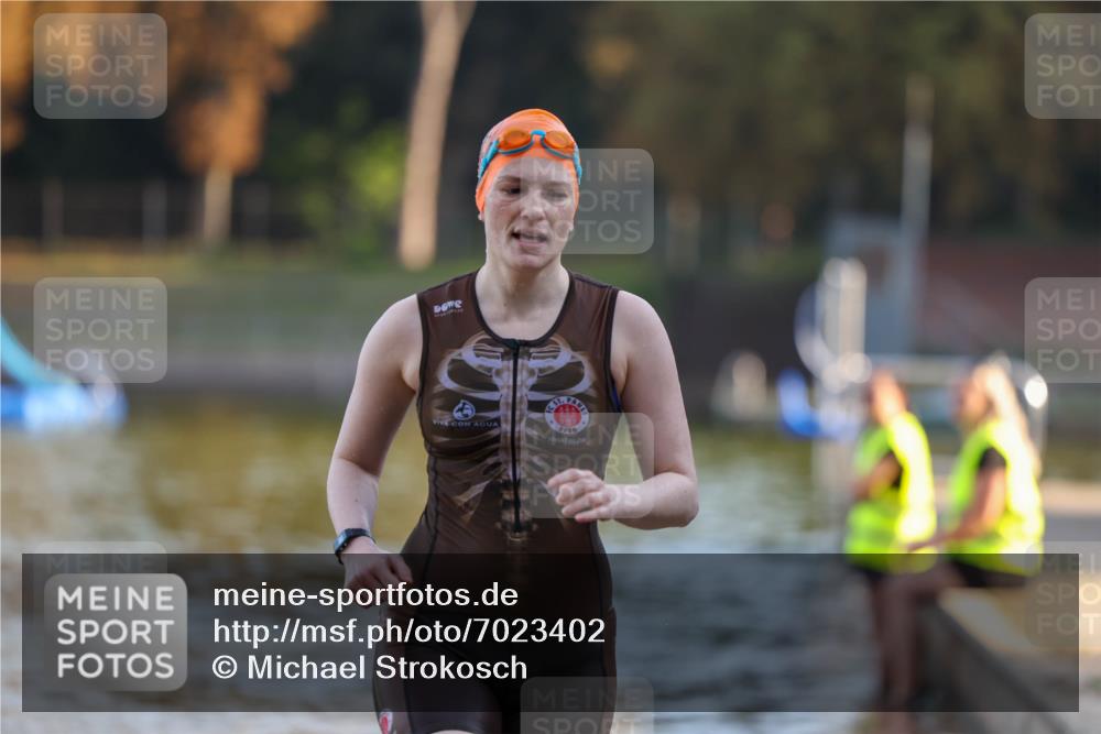 08.09.2024 - Stadtparktriathlon Michael Strokosch http://msf.ph/oto/7023402 08.09.2024 09:11:02 Schwimmen 141 meine-sportfotos.de