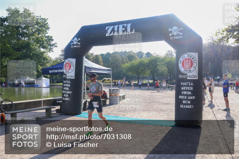 08.09.2024 - Stadtparktriathlon Luisa Fischer http://msf.ph/oto/7031308 08.09.2024 09:31:12 Ziel 53 meine-sportfotos.de