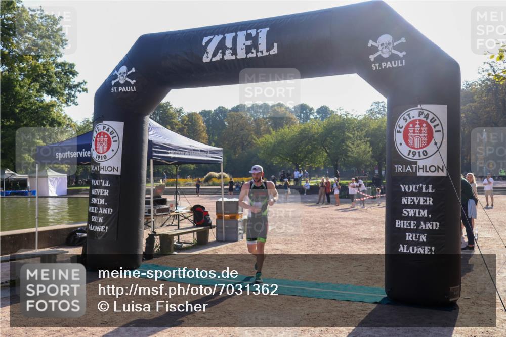 08.09.2024 - Stadtparktriathlon Luisa Fischer http://msf.ph/oto/7031362 08.09.2024 09:34:34 Ziel 69 meine-sportfotos.de