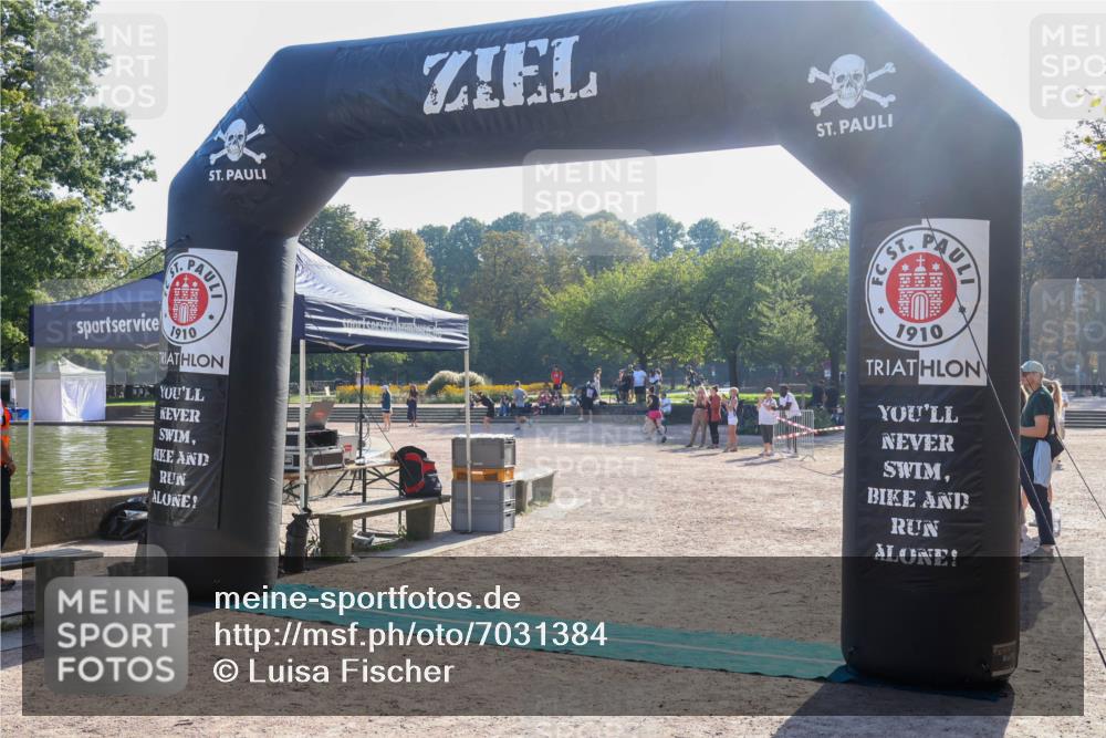 08.09.2024 - Stadtparktriathlon Luisa Fischer http://msf.ph/oto/7031384 08.09.2024 09:35:01 Ziel 11 meine-sportfotos.de
