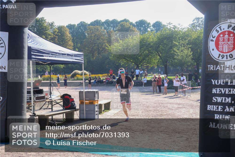 08.09.2024 - Stadtparktriathlon Luisa Fischer http://msf.ph/oto/7031393 08.09.2024 09:35:12 Ziel 87 meine-sportfotos.de