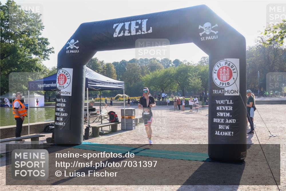 08.09.2024 - Stadtparktriathlon Luisa Fischer http://msf.ph/oto/7031397 08.09.2024 09:35:13 Ziel 87 meine-sportfotos.de