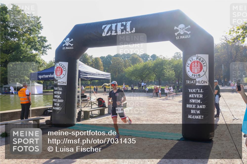 08.09.2024 - Stadtparktriathlon Luisa Fischer http://msf.ph/oto/7031435 08.09.2024 09:36:20 Ziel 7, 17, 38 meine-sportfotos.de