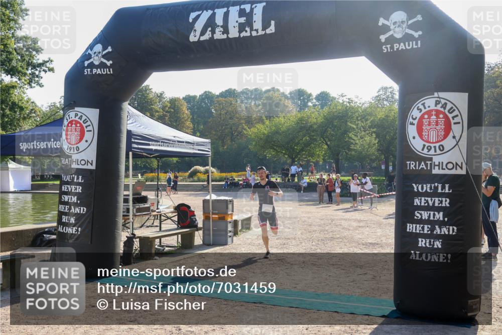 08.09.2024 - Stadtparktriathlon Luisa Fischer http://msf.ph/oto/7031459 08.09.2024 09:36:39 Ziel 86 meine-sportfotos.de