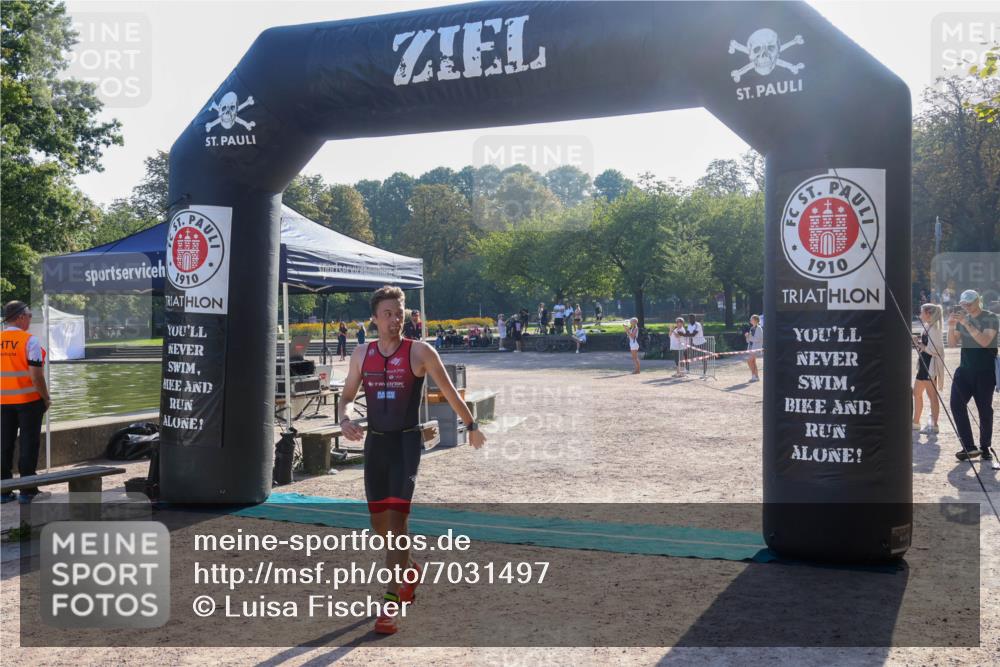 08.09.2024 - Stadtparktriathlon Luisa Fischer http://msf.ph/oto/7031497 08.09.2024 09:37:50 Ziel 5, 33 meine-sportfotos.de