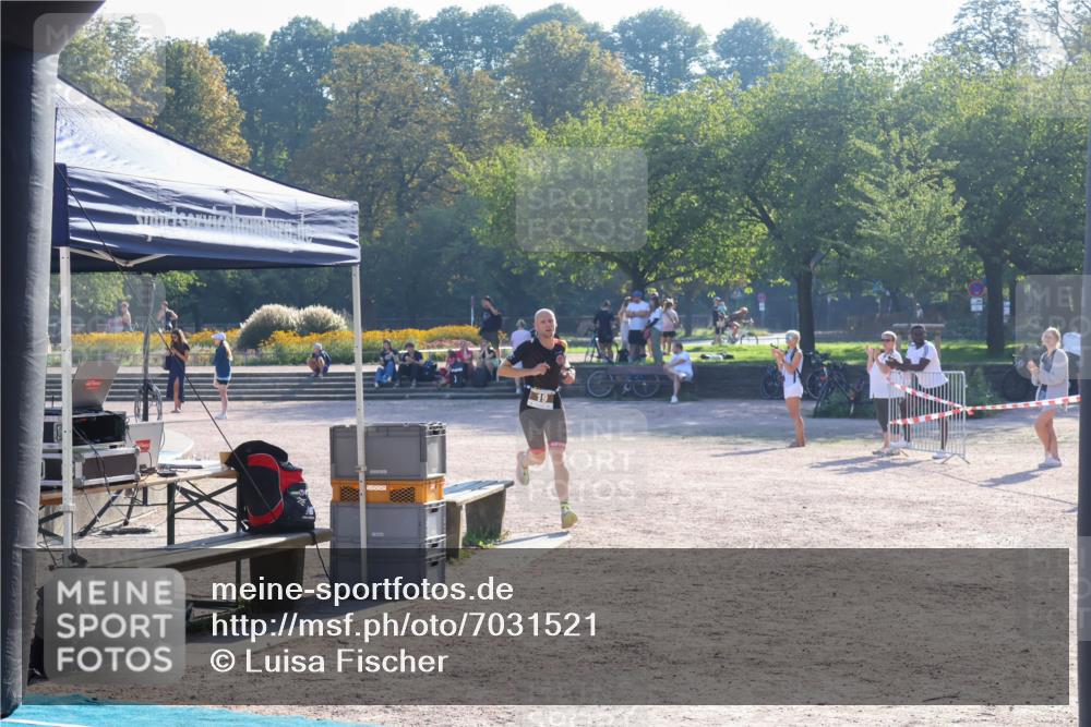 08.09.2024 - Stadtparktriathlon Luisa Fischer http://msf.ph/oto/7031521 08.09.2024 09:38:00 Ziel 5, 19 meine-sportfotos.de