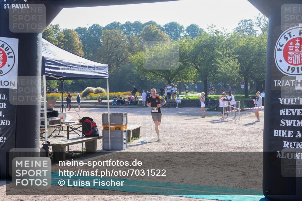 08.09.2024 - Stadtparktriathlon Luisa Fischer http://msf.ph/oto/7031522 08.09.2024 09:38:00 Ziel 5, 19 meine-sportfotos.de