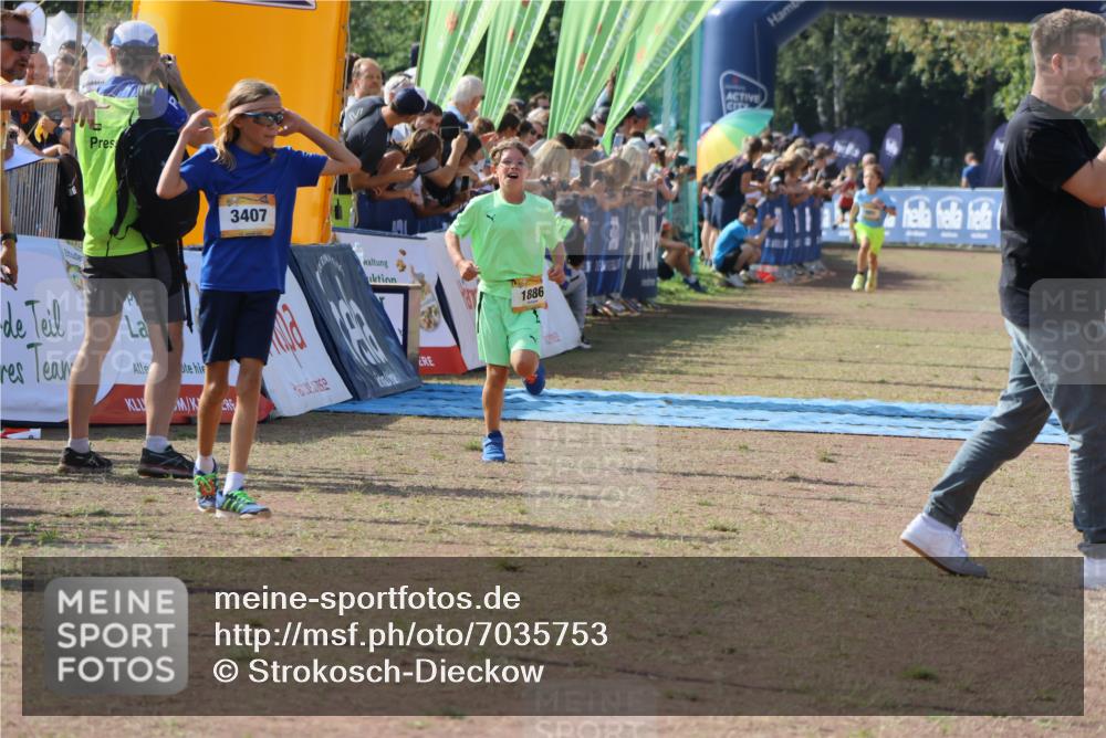 08.09.2024 - Airport Race Strokosch-Dieckow http://msf.ph/oto/7035753 08.09.2024 11:26:02 Ziel 1882, 1886 meine-sportfotos.de