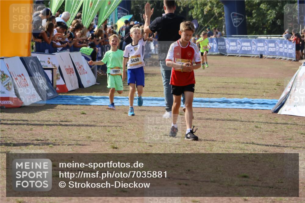 08.09.2024 - Airport Race Strokosch-Dieckow http://msf.ph/oto/7035881 08.09.2024 11:26:31 Ziel 1832, 1887, 1896, 1905, 3430 meine-sportfotos.de