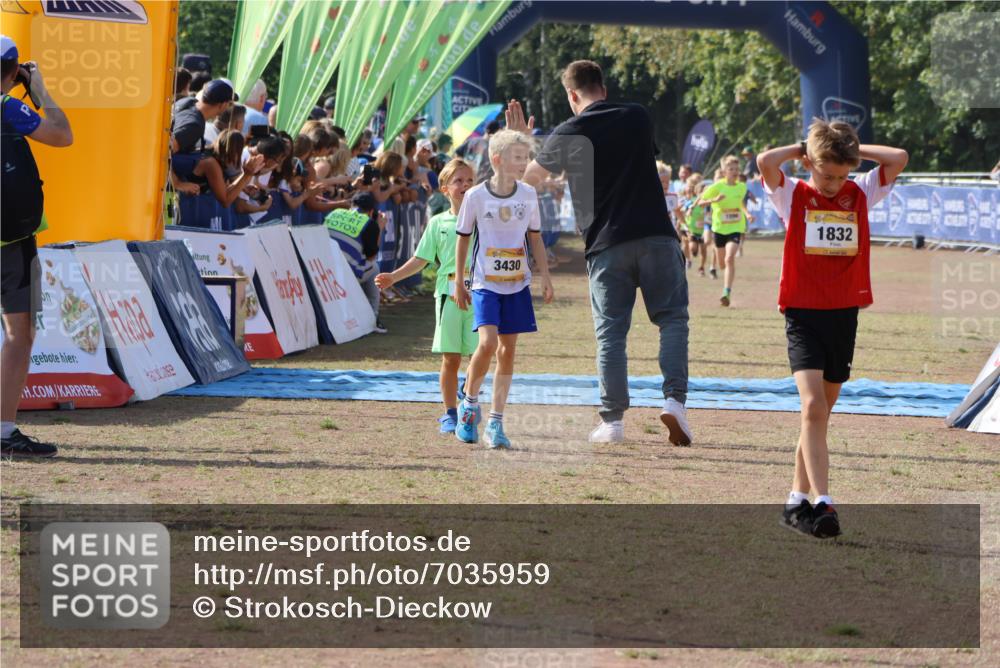 08.09.2024 - Airport Race Strokosch-Dieckow http://msf.ph/oto/7035959 08.09.2024 11:26:33 Ziel 1832, 1887, 1896, 1905, 3430 meine-sportfotos.de