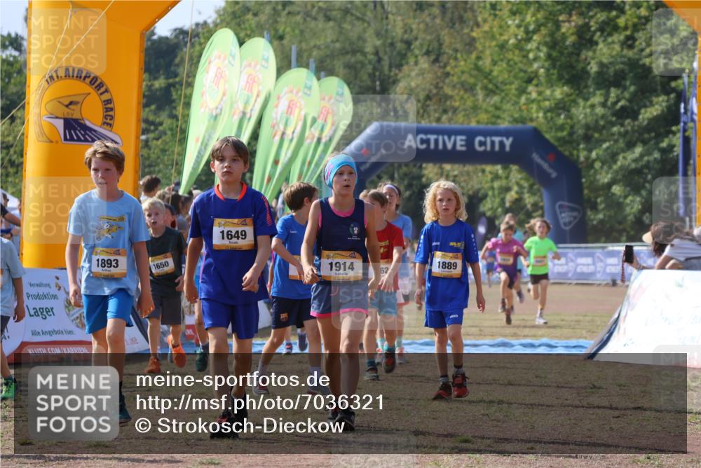 08.09.2024 - Airport Race Strokosch-Dieckow http://msf.ph/oto/7036321 08.09.2024 11:27:31 Ziel 1615, 1616, 1650, 1702, 1703, 1717, 1748, 1777, 1823, 1840, 1848, 1862, 1893, 1899, 1914, 1932, 1934, 3421, 3425 meine-sportfotos.de