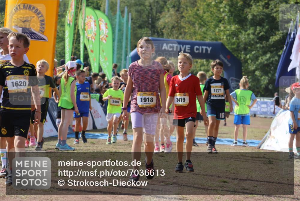 08.09.2024 - Airport Race Strokosch-Dieckow http://msf.ph/oto/7036613 08.09.2024 11:28:56 Ziel 1604, 1660, 1687, 1694, 1731, 1741, 1760, 1771, 1779, 1817, 1855, 1858, 1877, 1909, 1933, 3402, 3404 meine-sportfotos.de