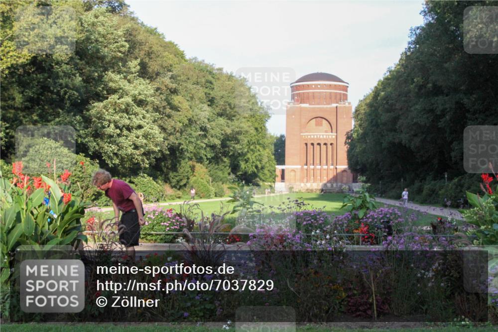 08.09.2024 - Stadtparktriathlon Zöllner http://msf.ph/oto/7037829 08.09.2024 08:37:01 Radfahren  meine-sportfotos.de