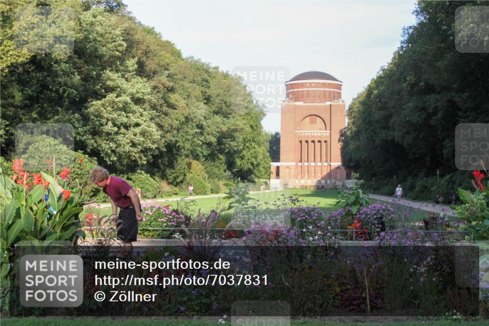 08.09.2024 - Stadtparktriathlon Zöllner http://msf.ph/oto/7037831 08.09.2024 08:37:01 Radfahren  meine-sportfotos.de