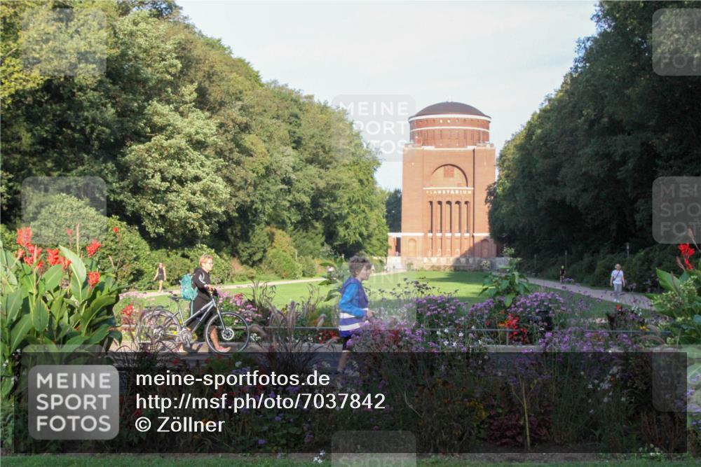 08.09.2024 - Stadtparktriathlon Zöllner http://msf.ph/oto/7037842 08.09.2024 08:37:17 Radfahren  meine-sportfotos.de