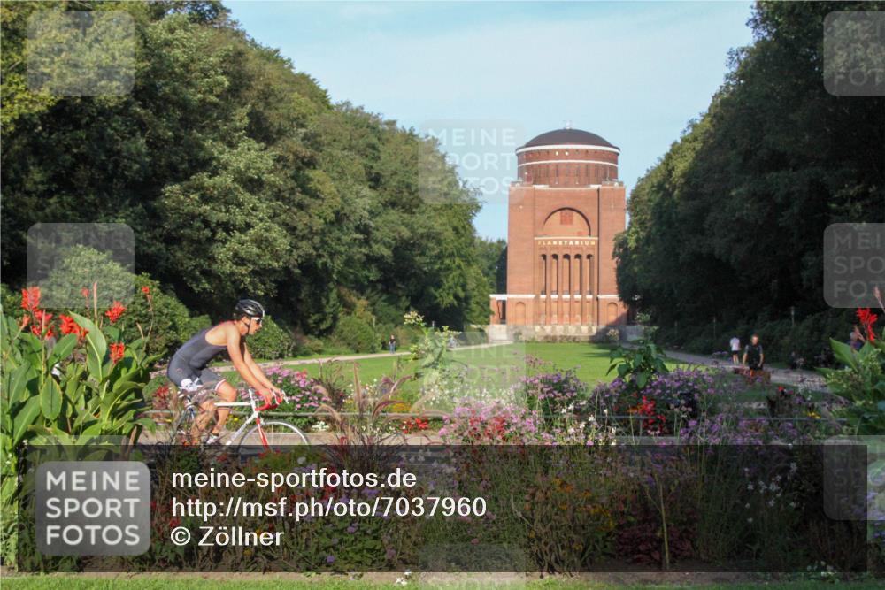 08.09.2024 - Stadtparktriathlon Zöllner http://msf.ph/oto/7037960 08.09.2024 08:52:07 Radfahren 3, 18, 23 meine-sportfotos.de