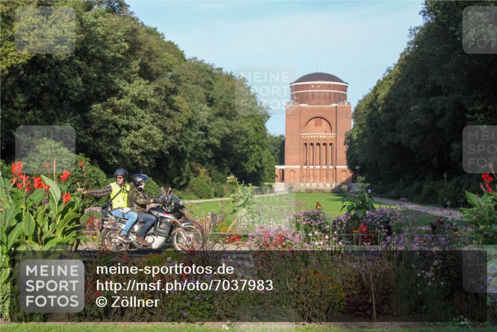 08.09.2024 - Stadtparktriathlon Zöllner http://msf.ph/oto/7037983 08.09.2024 08:52:32 Radfahren 15, 21, 27, 28, 37, 63 meine-sportfotos.de