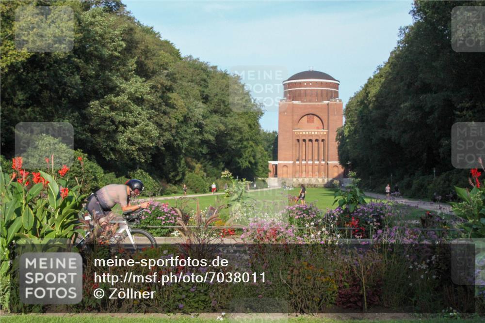 08.09.2024 - Stadtparktriathlon Zöllner http://msf.ph/oto/7038011 08.09.2024 08:53:13 Radfahren 24, 30, 46, 82 meine-sportfotos.de