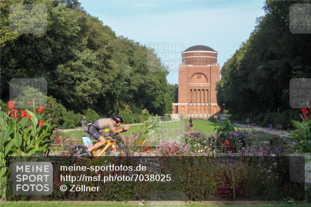 08.09.2024 - Stadtparktriathlon Zöllner http://msf.ph/oto/7038025 08.09.2024 08:53:42 Radfahren 10, 53, 88 meine-sportfotos.de