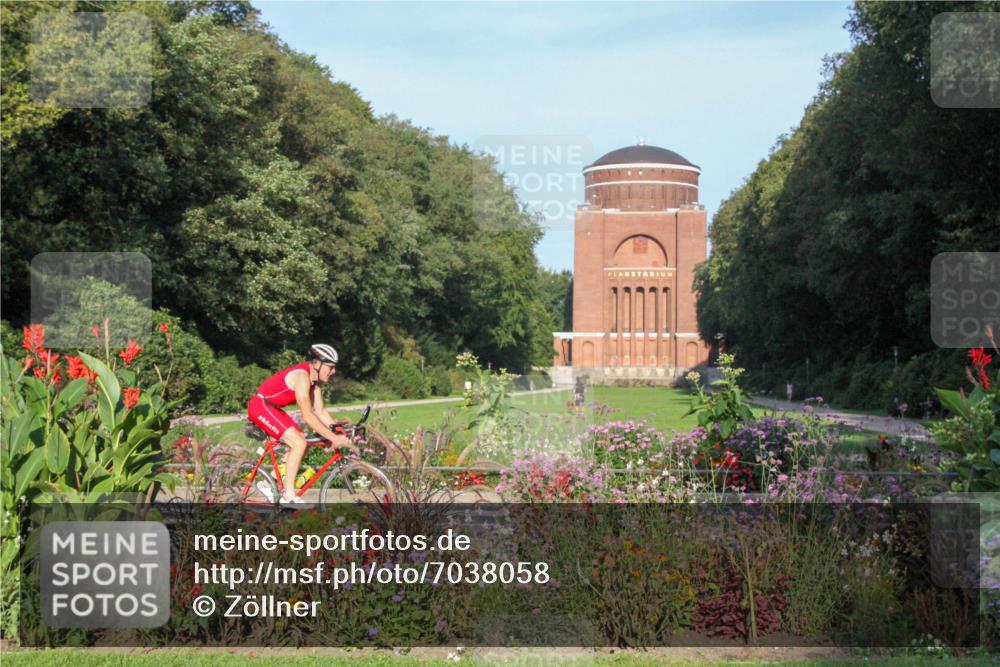 08.09.2024 - Stadtparktriathlon Zöllner http://msf.ph/oto/7038058 08.09.2024 08:55:53 Radfahren 2 meine-sportfotos.de