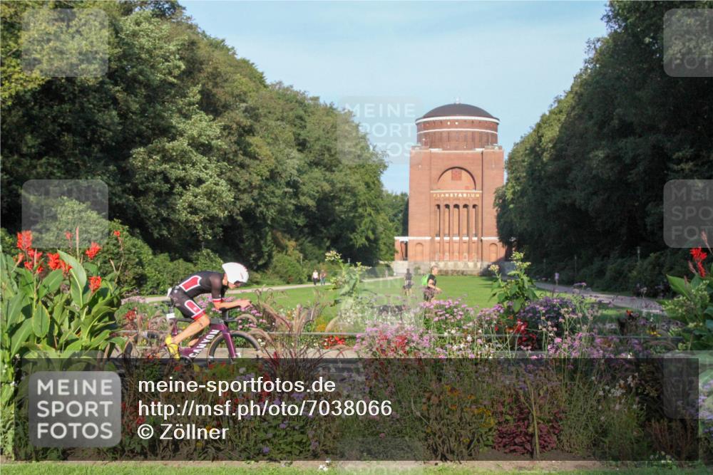 08.09.2024 - Stadtparktriathlon Zöllner http://msf.ph/oto/7038066 08.09.2024 08:56:04 Radfahren 1, 5, 19, 49, 59, 86 meine-sportfotos.de