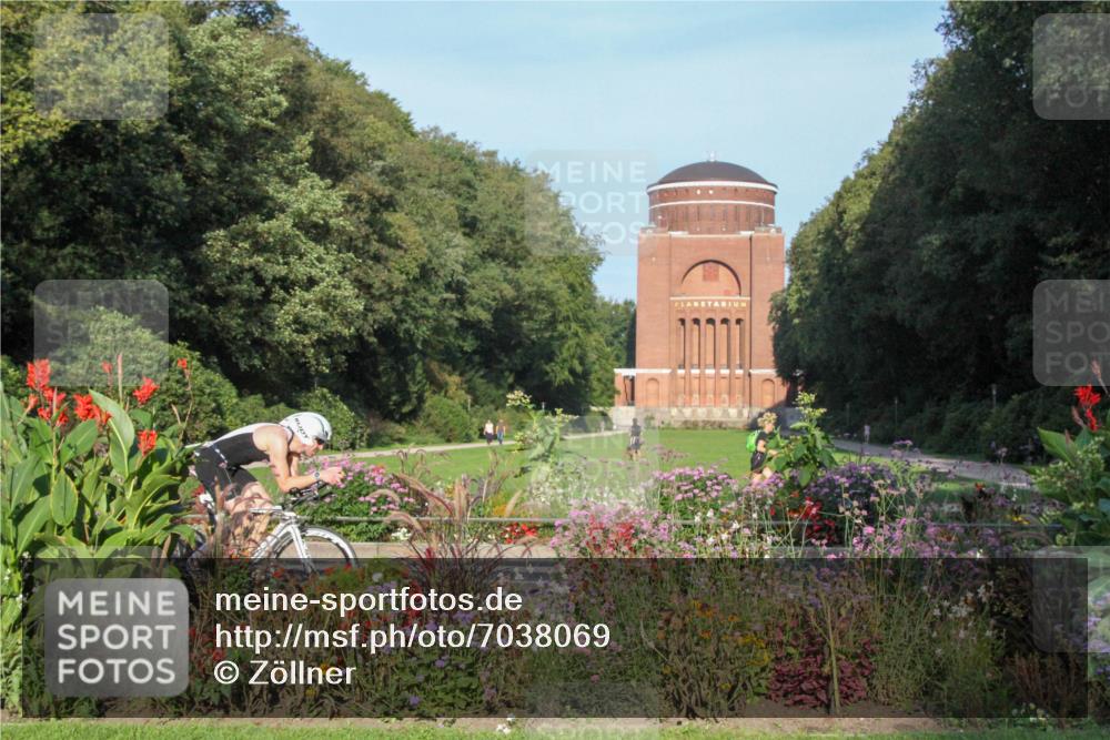 08.09.2024 - Stadtparktriathlon Zöllner http://msf.ph/oto/7038069 08.09.2024 08:56:05 Radfahren 1, 5, 19, 49, 59, 86 meine-sportfotos.de