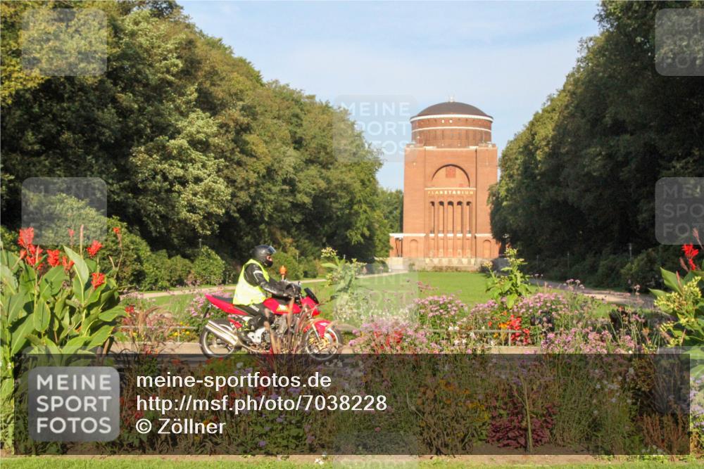 08.09.2024 - Stadtparktriathlon Zöllner http://msf.ph/oto/7038228 08.09.2024 09:00:59 Radfahren 17 meine-sportfotos.de