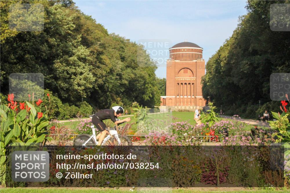 08.09.2024 - Stadtparktriathlon Zöllner http://msf.ph/oto/7038254 08.09.2024 09:01:48 Radfahren 1, 49, 59, 68 meine-sportfotos.de
