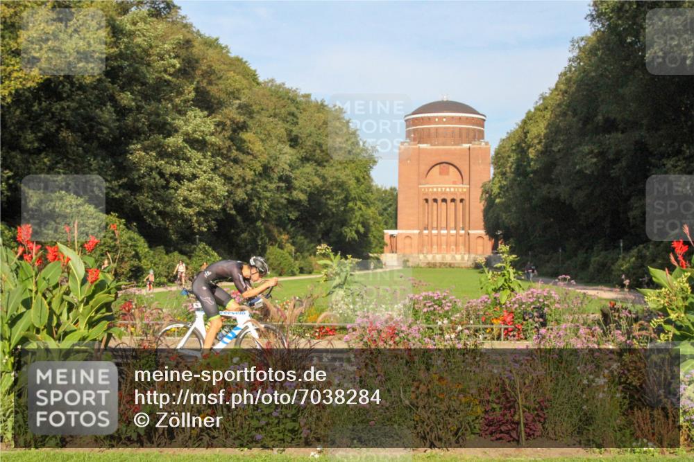 08.09.2024 - Stadtparktriathlon Zöllner http://msf.ph/oto/7038284 08.09.2024 09:02:43 Radfahren 75, 77 meine-sportfotos.de