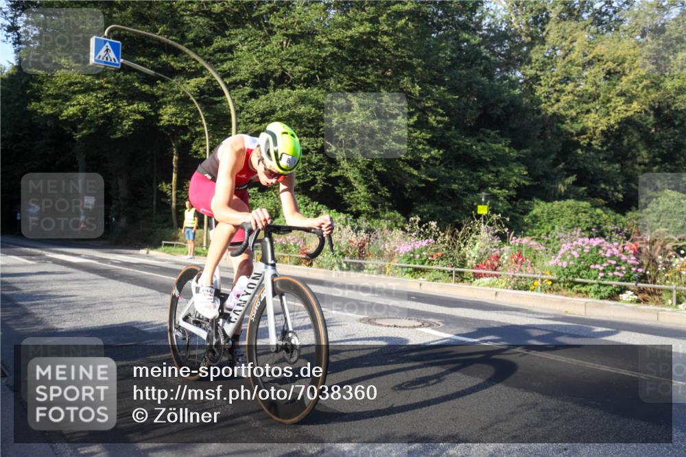 08.09.2024 - Stadtparktriathlon Zöllner http://msf.ph/oto/7038360 08.09.2024 08:47:21 Radfahren 8 meine-sportfotos.de