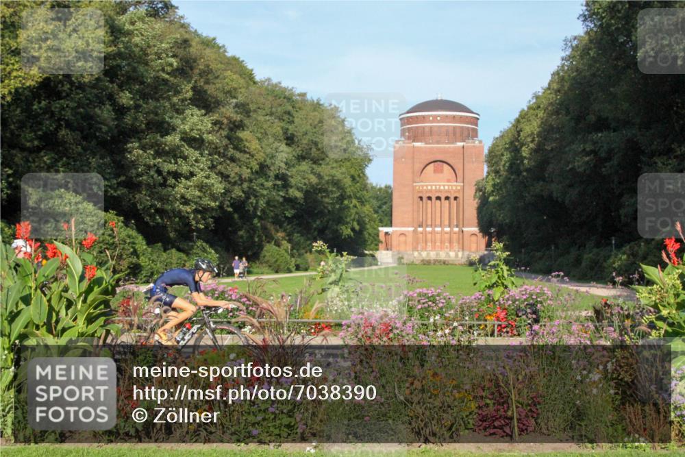08.09.2024 - Stadtparktriathlon Zöllner http://msf.ph/oto/7038390 08.09.2024 09:04:13 Radfahren 23, 55, 113, 117, 128 meine-sportfotos.de