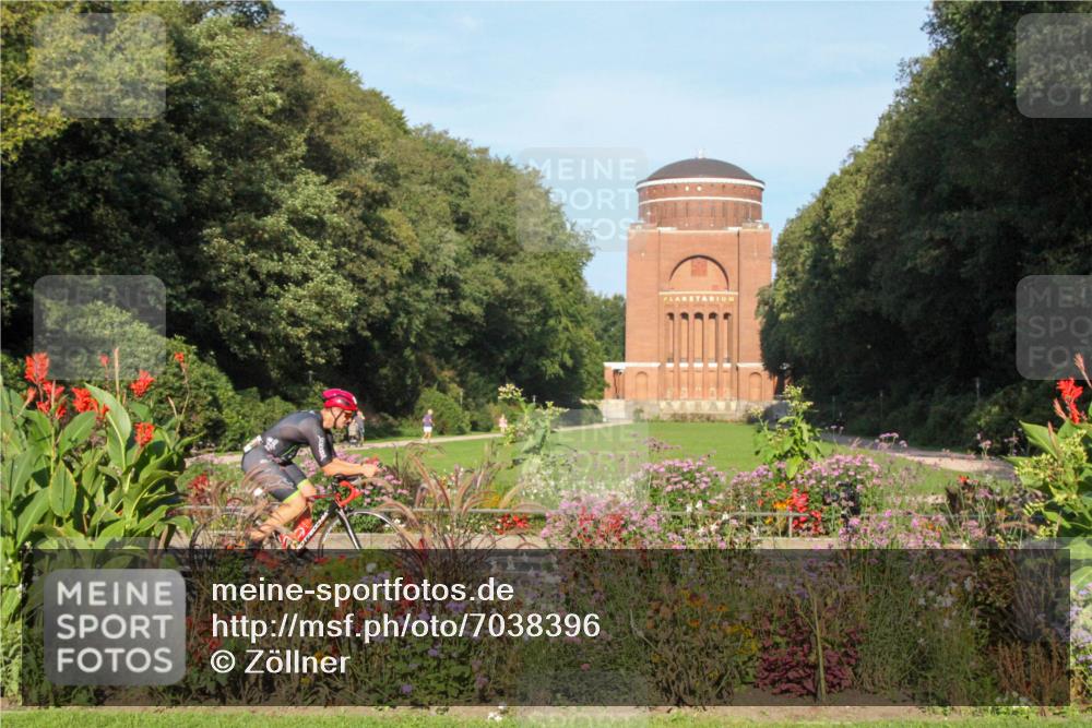 08.09.2024 - Stadtparktriathlon Zöllner http://msf.ph/oto/7038396 08.09.2024 09:04:19 Radfahren 117, 119 meine-sportfotos.de