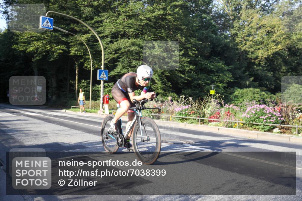 08.09.2024 - Stadtparktriathlon Zöllner http://msf.ph/oto/7038399 08.09.2024 08:50:27 Radfahren 19, 32, 86 meine-sportfotos.de
