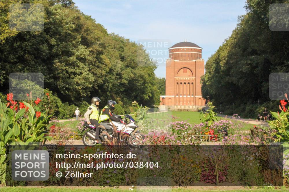 08.09.2024 - Stadtparktriathlon Zöllner http://msf.ph/oto/7038404 08.09.2024 09:04:47 Radfahren 8 meine-sportfotos.de