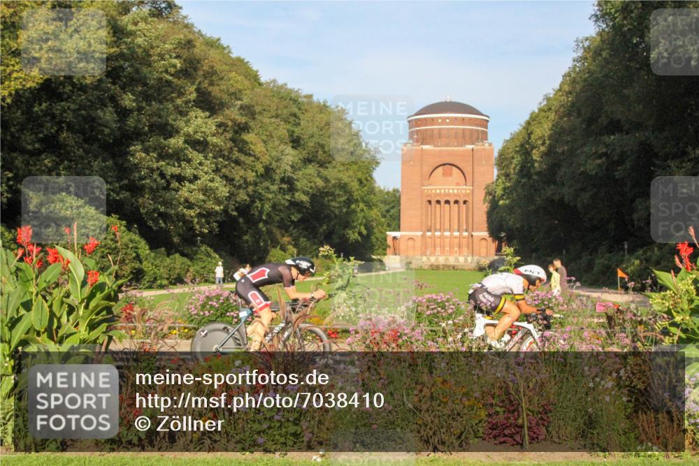 08.09.2024 - Stadtparktriathlon Zöllner http://msf.ph/oto/7038410 08.09.2024 09:04:51 Radfahren 8, 57, 69, 85, 87, 116 meine-sportfotos.de