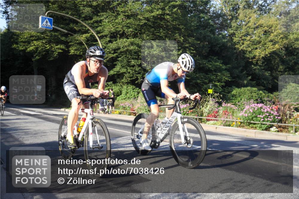 08.09.2024 - Stadtparktriathlon Zöllner http://msf.ph/oto/7038426 08.09.2024 08:51:29 Radfahren 25, 26, 89 meine-sportfotos.de