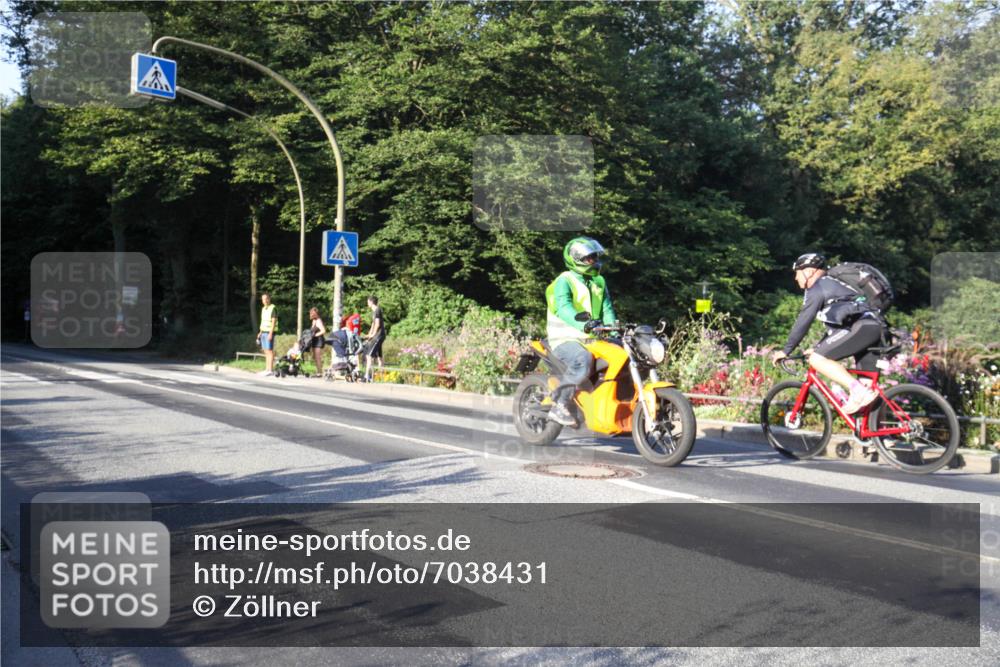 08.09.2024 - Stadtparktriathlon Zöllner http://msf.ph/oto/7038431 08.09.2024 08:51:38 Radfahren 39, 78 meine-sportfotos.de