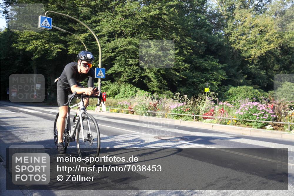 08.09.2024 - Stadtparktriathlon Zöllner http://msf.ph/oto/7038453 08.09.2024 08:52:18 Radfahren 31, 35, 40, 54 meine-sportfotos.de