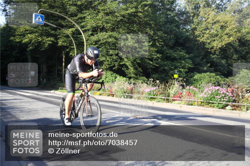 08.09.2024 - Stadtparktriathlon Zöllner http://msf.ph/oto/7038457 08.09.2024 08:52:22 Radfahren 35, 40, 72 meine-sportfotos.de