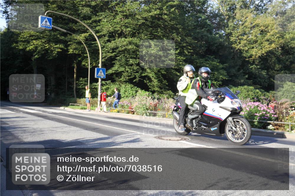 08.09.2024 - Stadtparktriathlon Zöllner http://msf.ph/oto/7038516 08.09.2024 08:54:02 Radfahren 6, 7, 13 meine-sportfotos.de