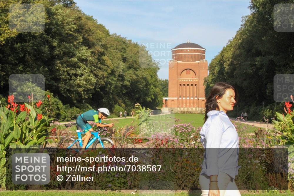 08.09.2024 - Stadtparktriathlon Zöllner http://msf.ph/oto/7038567 08.09.2024 09:09:09 Radfahren 32, 66, 120 meine-sportfotos.de