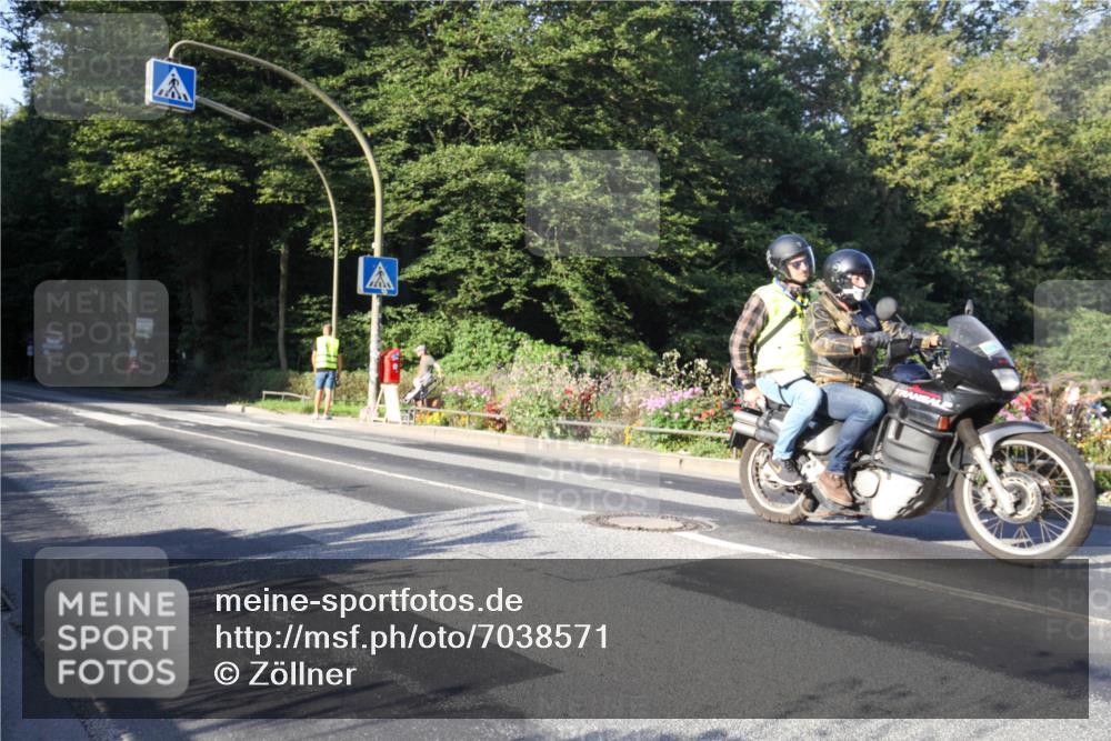 08.09.2024 - Stadtparktriathlon Zöllner http://msf.ph/oto/7038571 08.09.2024 08:56:56 Radfahren 29, 33, 34 meine-sportfotos.de