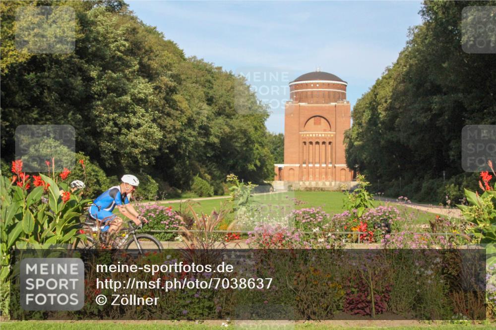 08.09.2024 - Stadtparktriathlon Zöllner http://msf.ph/oto/7038637 08.09.2024 09:10:17 Radfahren 87, 101, 133 meine-sportfotos.de