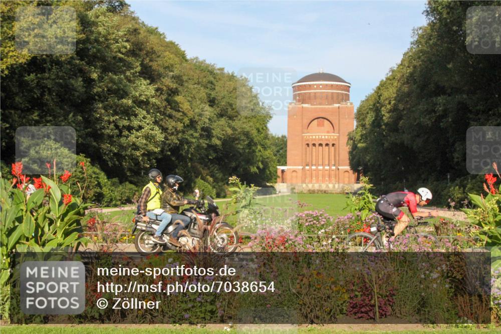 08.09.2024 - Stadtparktriathlon Zöllner http://msf.ph/oto/7038654 08.09.2024 09:10:37 Radfahren 8, 41, 131 meine-sportfotos.de