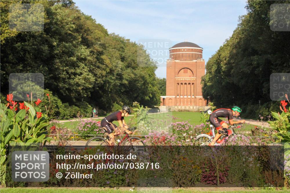 08.09.2024 - Stadtparktriathlon Zöllner http://msf.ph/oto/7038716 08.09.2024 09:11:49 Radfahren 4, 11, 45, 124, 138, 140, 144 meine-sportfotos.de