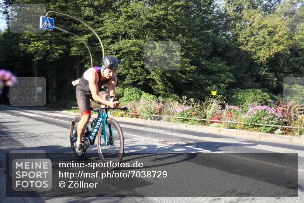 08.09.2024 - Stadtparktriathlon Zöllner http://msf.ph/oto/7038729 08.09.2024 09:02:31 Radfahren 22, 33, 99, 102 meine-sportfotos.de