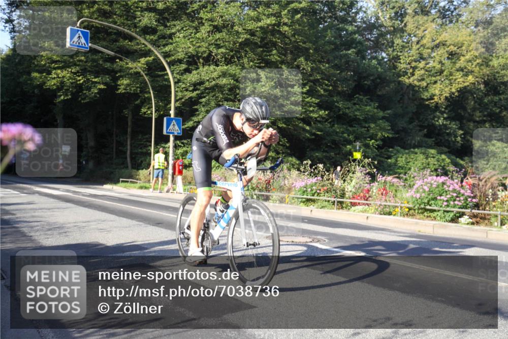 08.09.2024 - Stadtparktriathlon Zöllner http://msf.ph/oto/7038736 08.09.2024 09:02:43 Radfahren 75, 77 meine-sportfotos.de